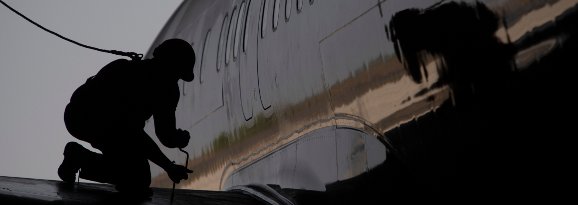 Airplane servicing